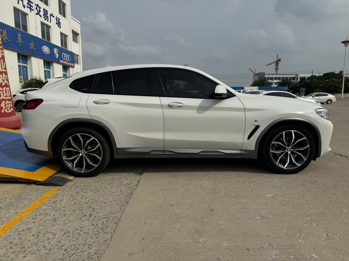 寶馬 寶馬X4  2019款 xDrive25i M運動套裝圖片