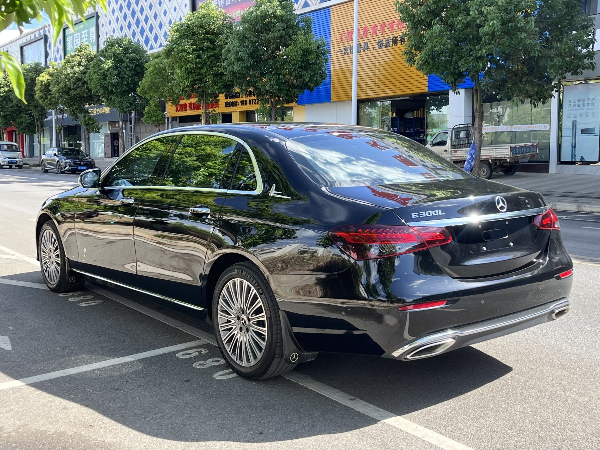 奔馳 奔馳E級  2020款 E 300 L 豪華型圖片