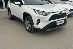 RAV4 丰田 荣放 2.0L CVT两驱风尚版