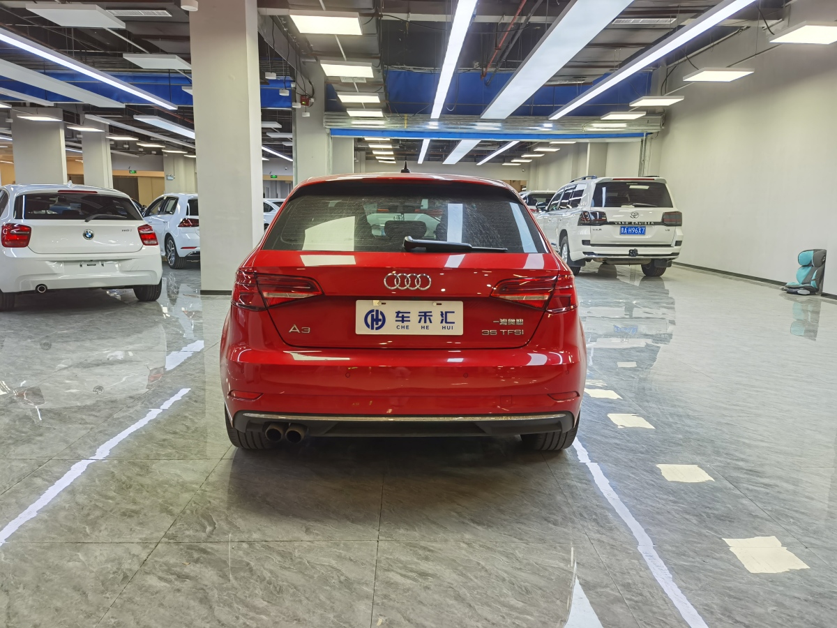 奧迪 奧迪A3  2017款 Sportback 35 TFSI 運(yùn)動(dòng)型圖片