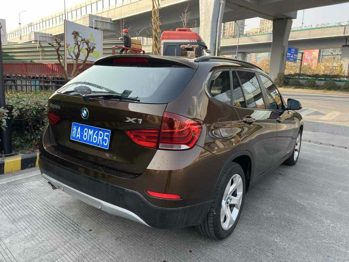 寶馬 寶馬X1  2013款 X1 xDrive20i 2.0T 探索版圖片