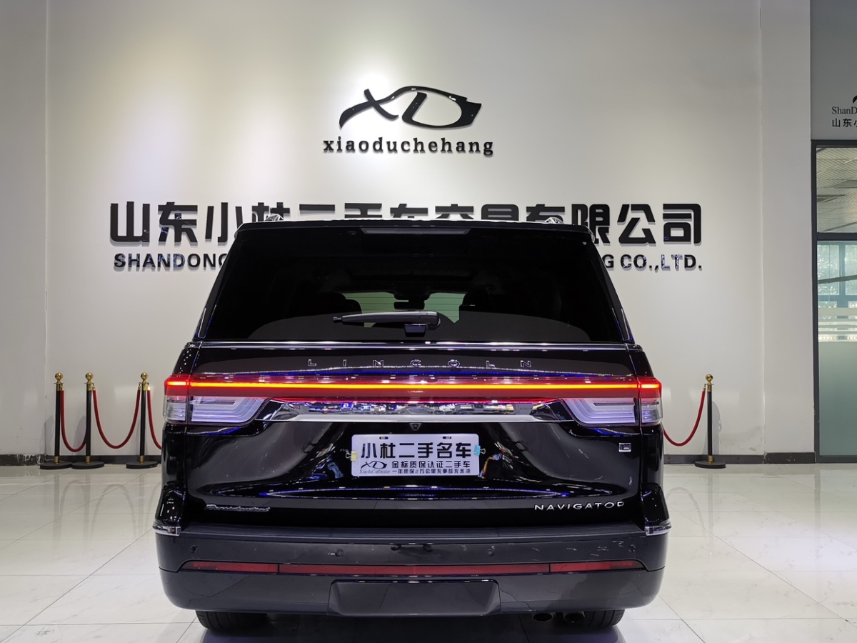 林肯 領(lǐng)航員  2022款 3.5T 長軸總統(tǒng)版圖片