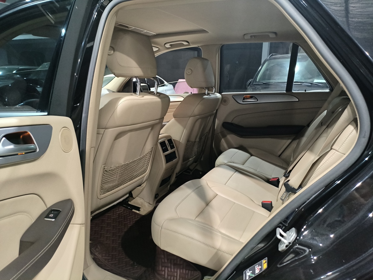 2014年4月奔馳 奔馳M級  2014款 ML 320 4MATIC