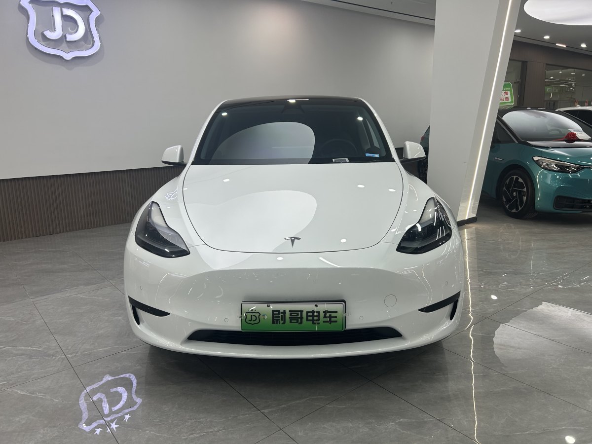 特斯拉 Model 3  2023款 煥新版 后輪驅(qū)動圖片