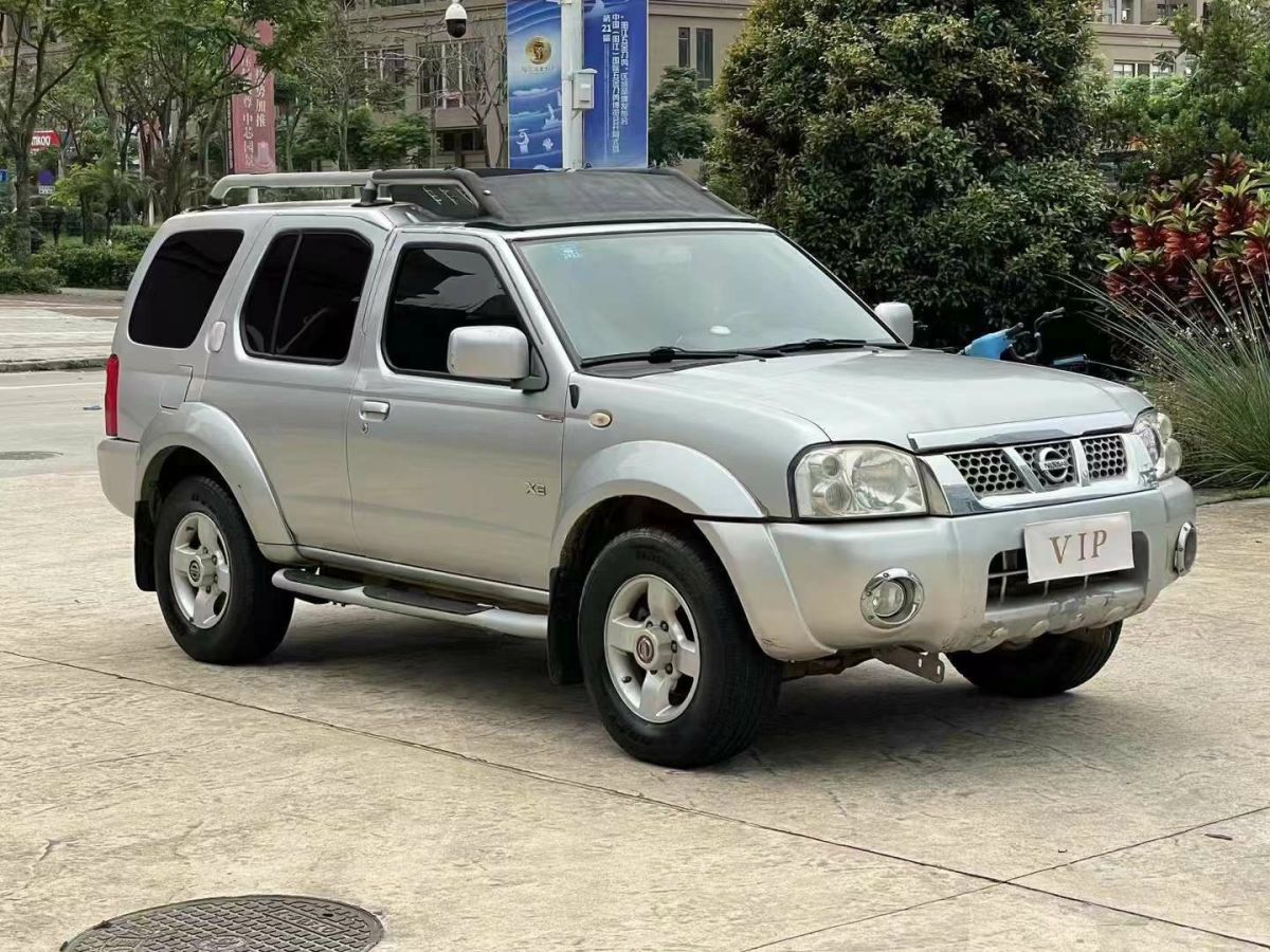 日產(chǎn) 帕拉丁  2009款 4.0 V6圖片