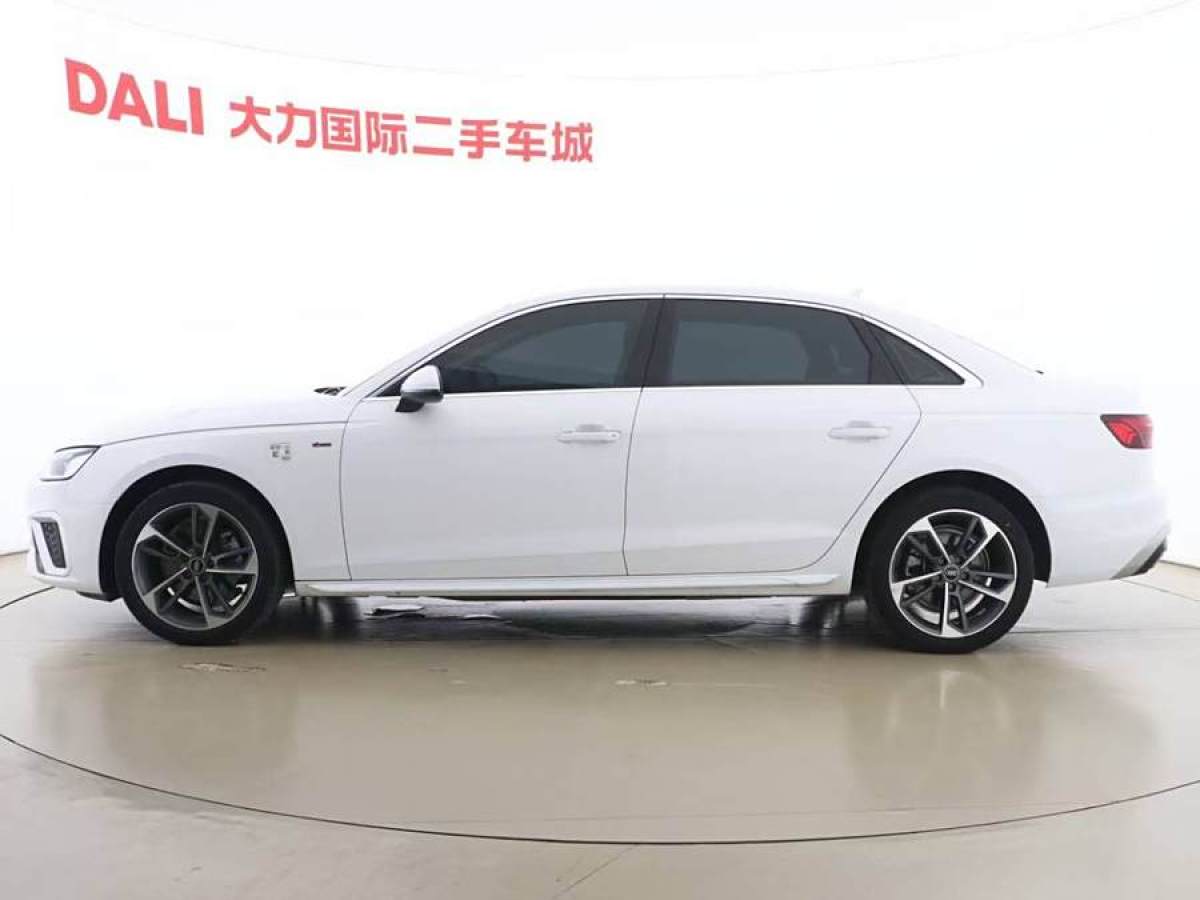 奧迪 奧迪A4L  2022款 40 TFSI 時尚動感型圖片