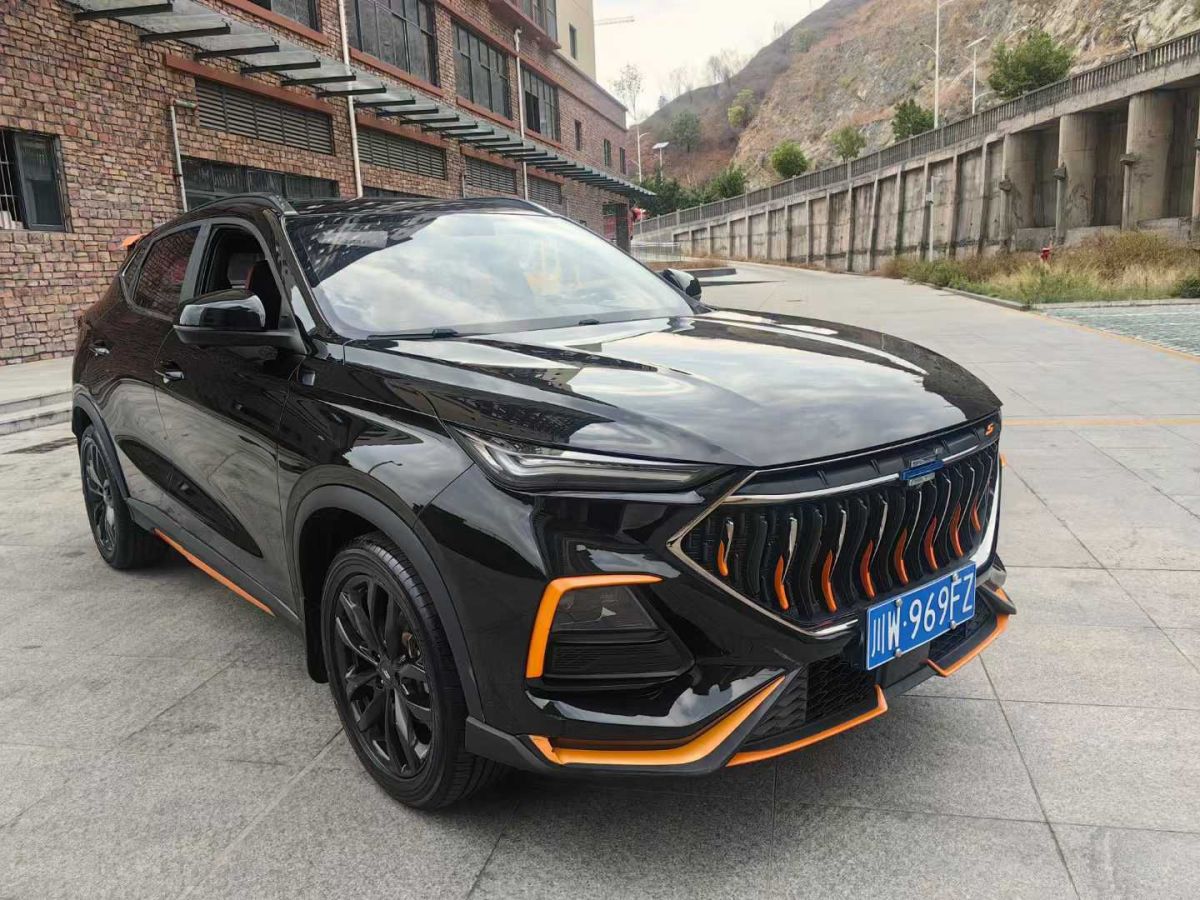 長安歐尚 長安歐尚X5  2022款 運(yùn)動版 1.5T DCT颶風(fēng)音速圖片