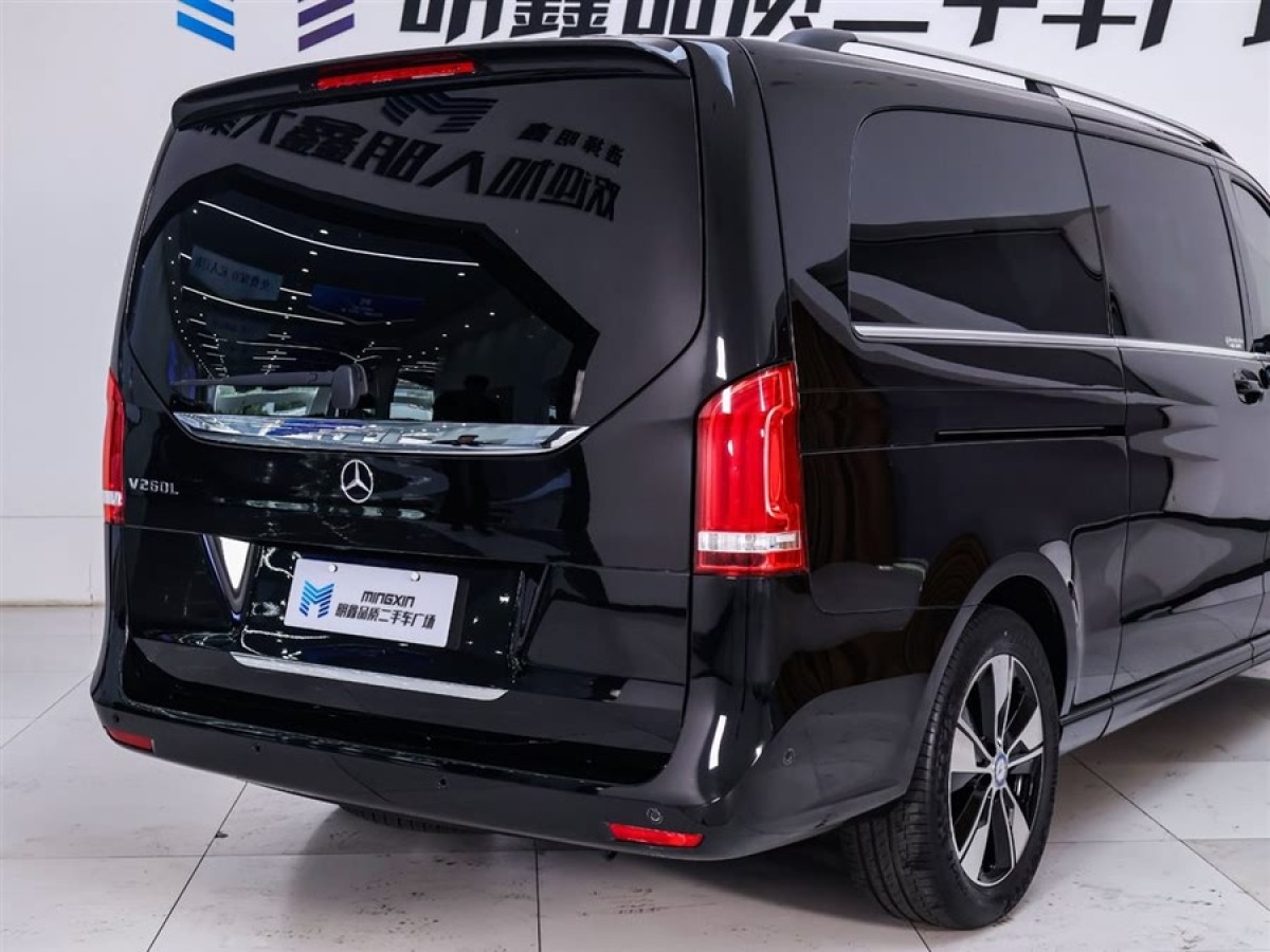 奔馳 V級  2022款 V 260 L 長軸距尊貴版圖片