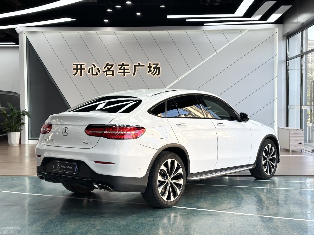 奔馳 奔馳GLC  2022款 改款 GLC 260 4MATIC 轎跑SUV圖片