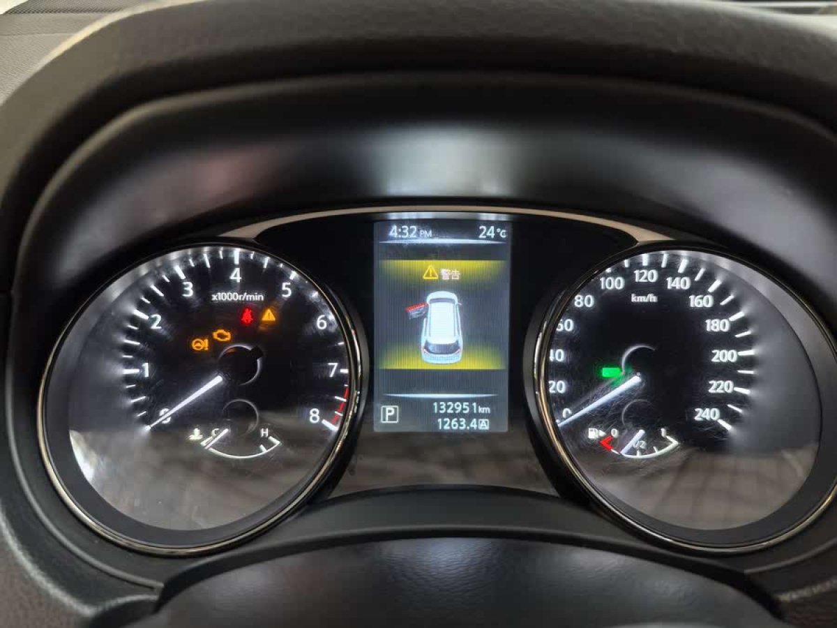 日產(chǎn) 奇駿  2014款 2.0L CVT舒適版 2WD圖片
