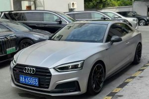 奧迪A5 奧迪 Cabriolet 45 TFSI quattro 運(yùn)動(dòng)型