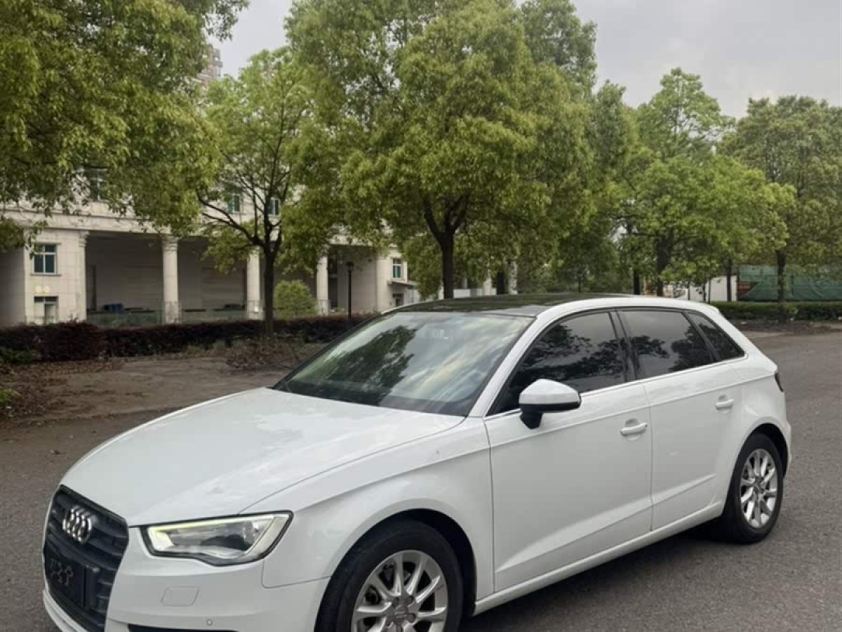 奧迪 奧迪A3  2016款 Sportback 35 TFSI 領(lǐng)英型圖片