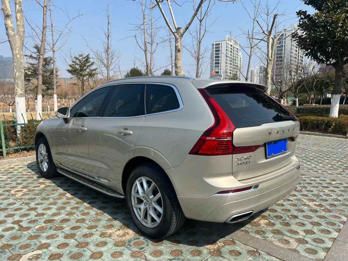 2021年5月沃爾沃 XC60  2021款 T4 智行豪華版