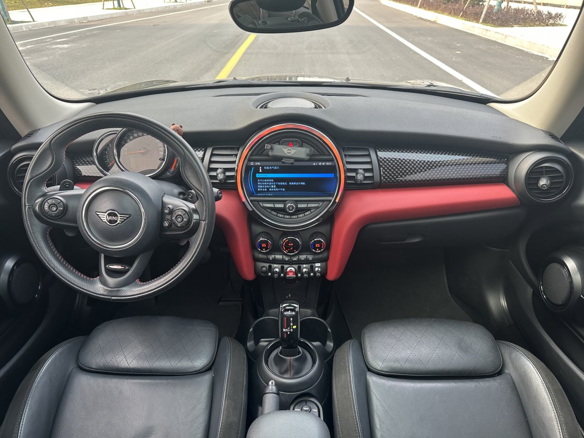 MINI MINI  2020款 2.0T COOPER S 经典派图片