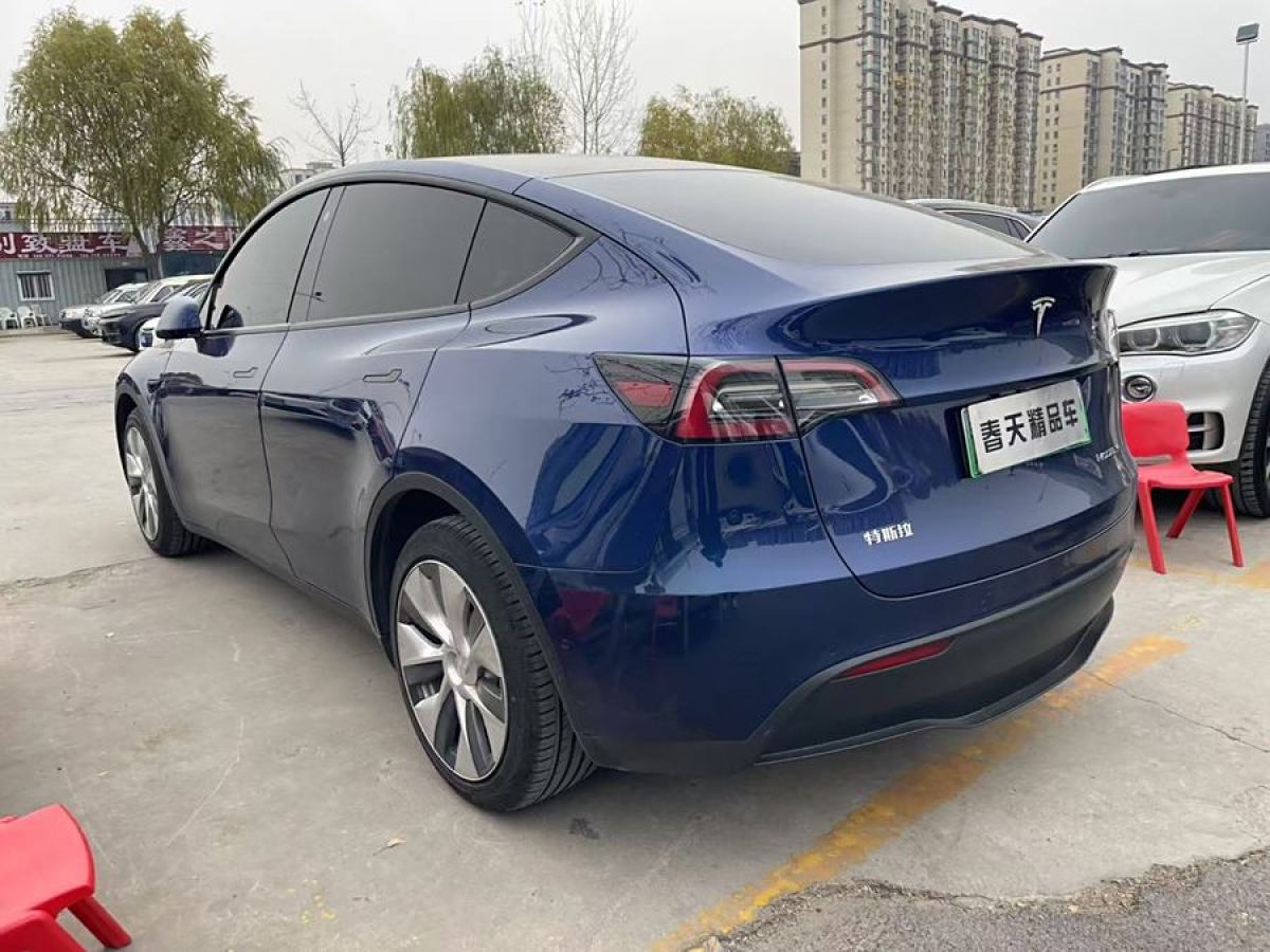 特斯拉 Model 3  2021款 改款 標(biāo)準(zhǔn)續(xù)航后驅(qū)升級(jí)版圖片