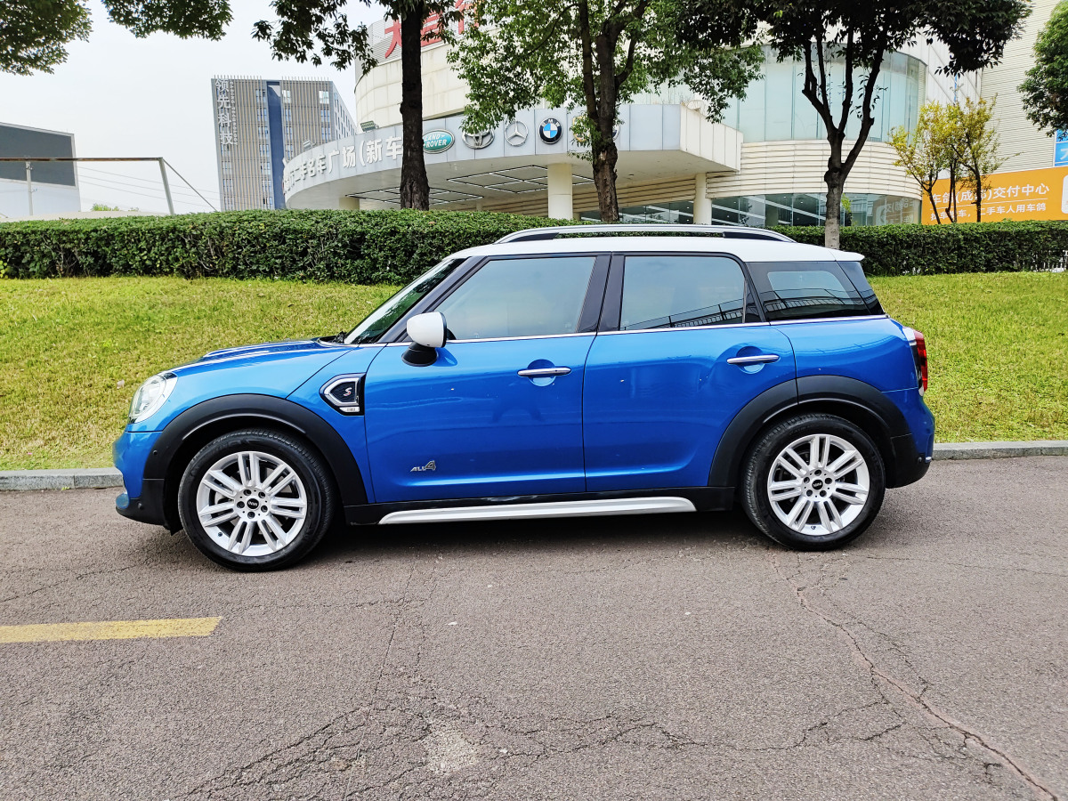 MINI COUNTRYMAN  2019款 2.0T COOPER S ALL4 經(jīng)典派圖片