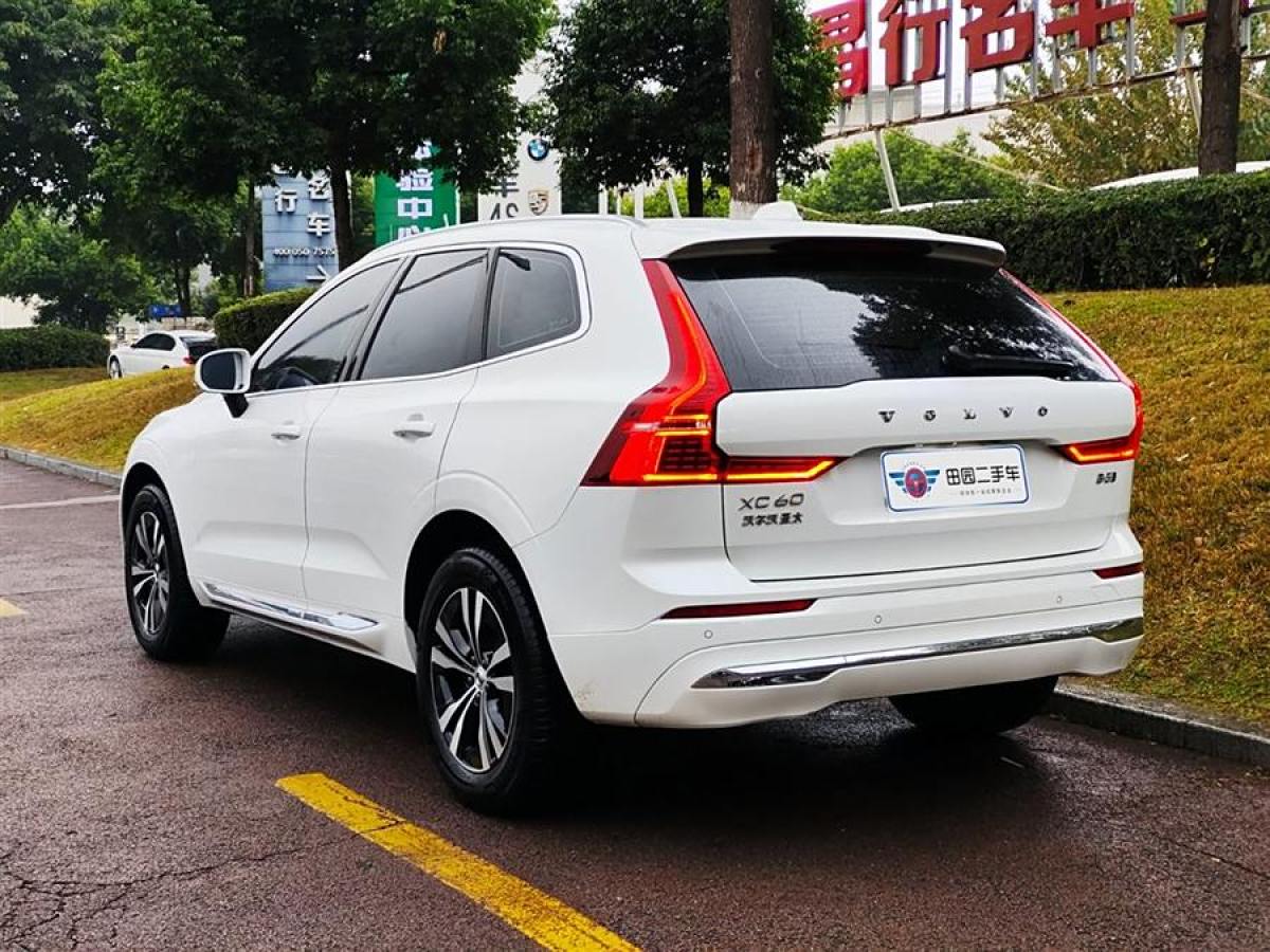 沃爾沃 XC60  2024款 B5 四驅(qū)智逸豪華版圖片