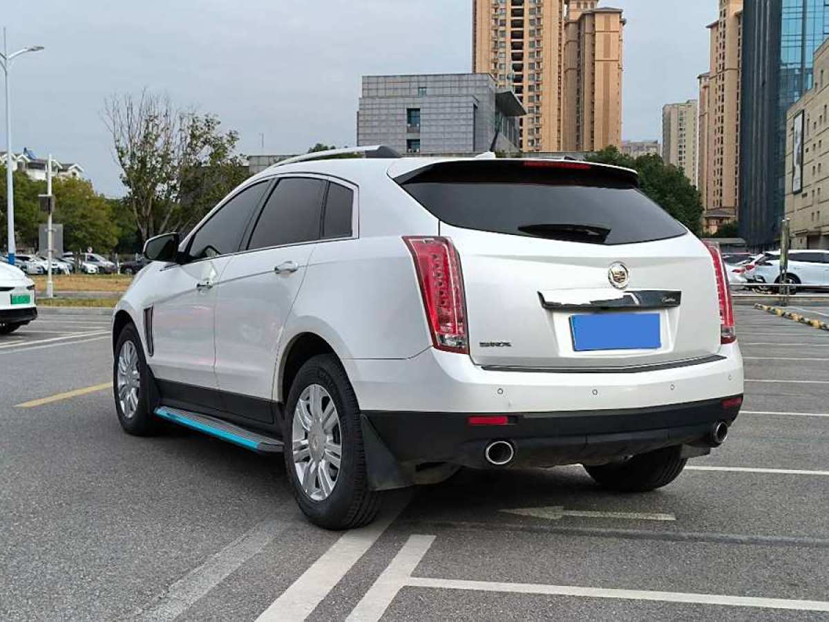 凱迪拉克 SRX  2015款 3.0L 豪華型圖片