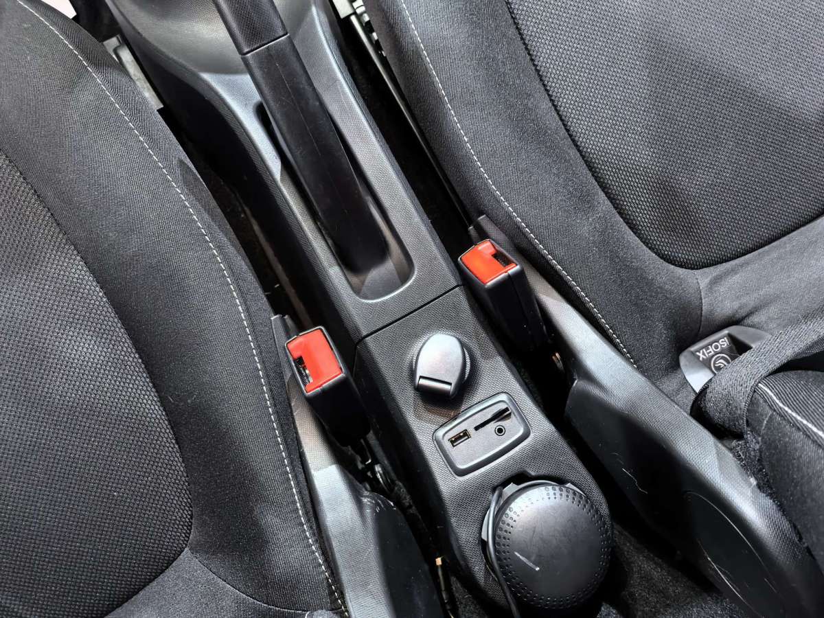 smart fortwo  2019款 0.9T 66千瓦硬頂動擎版 國VI圖片