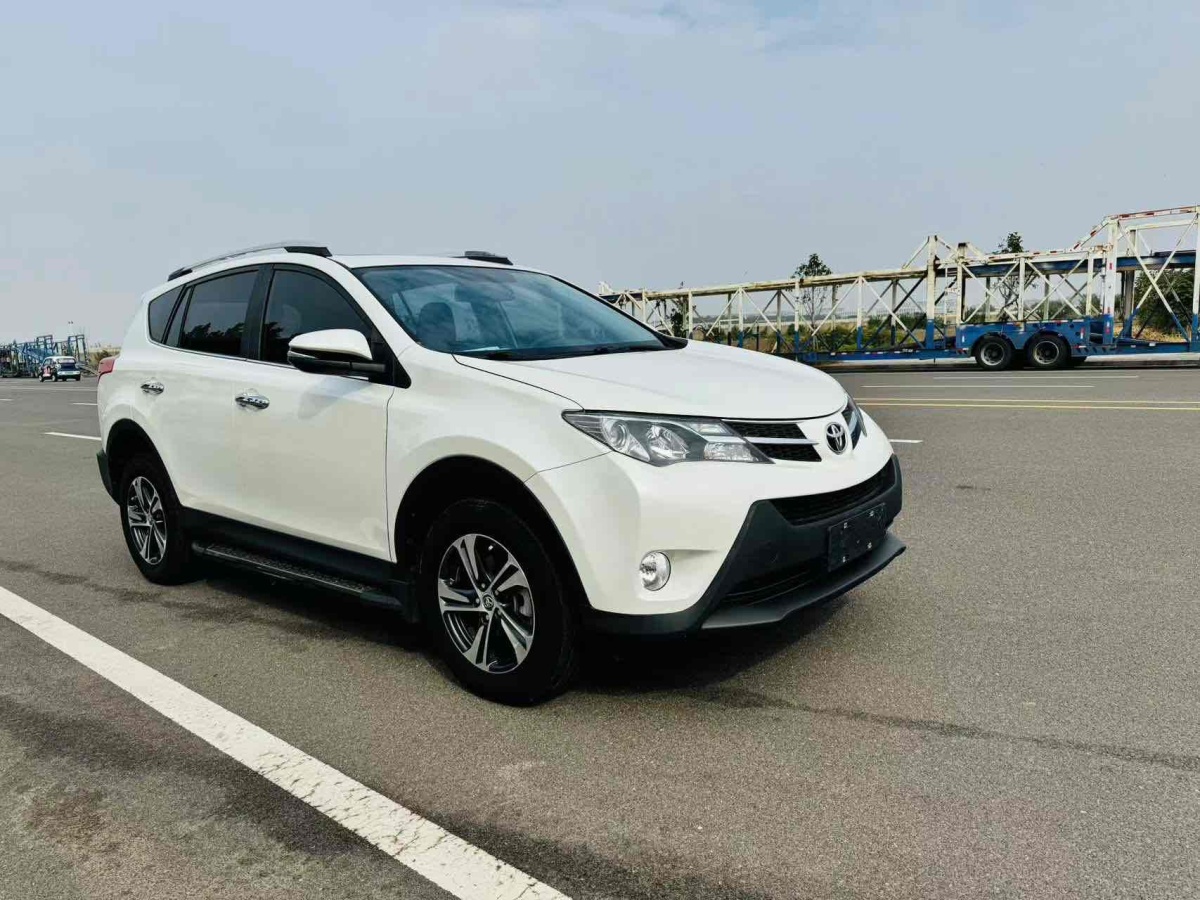 2015年6月豐田 RAV4  2018款 榮放 2.0L CVT兩驅(qū)風(fēng)尚版