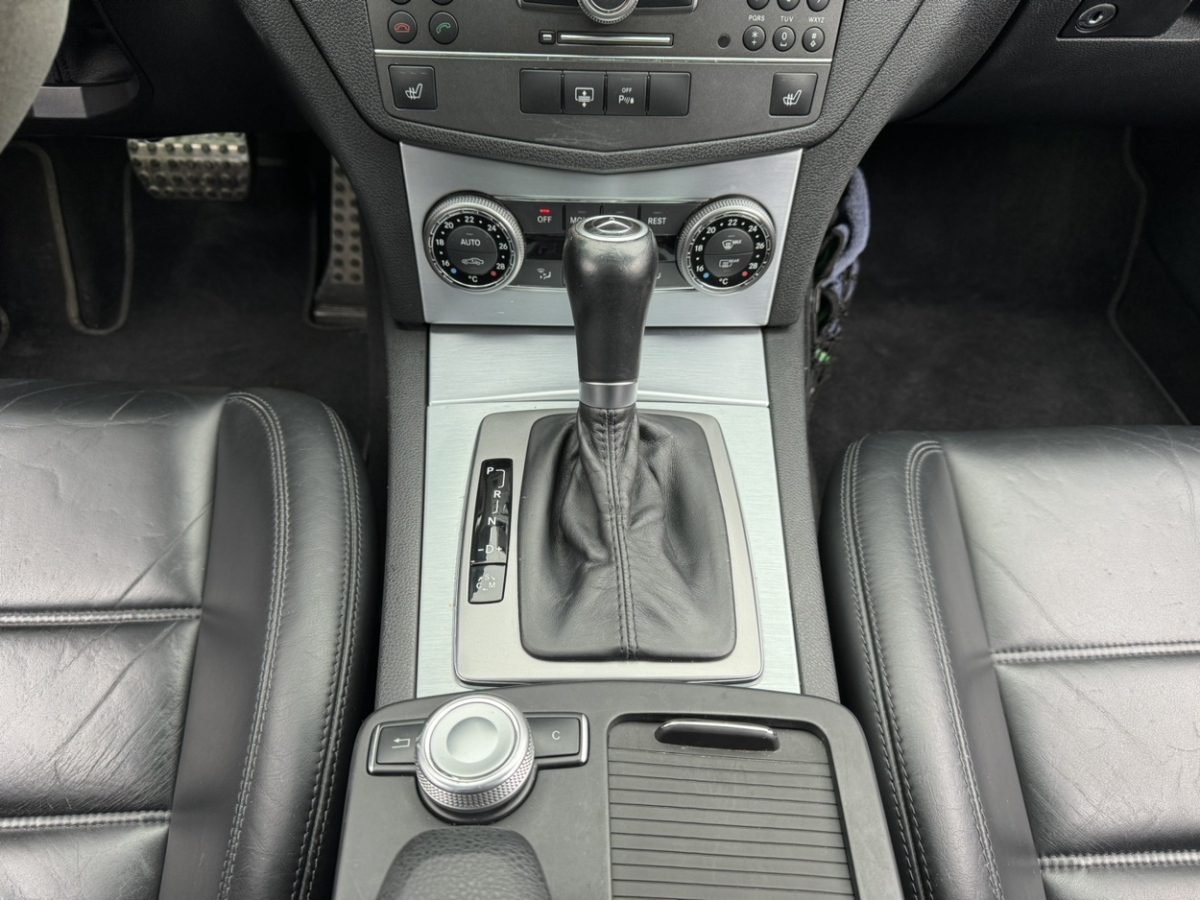奔驰 奔驰C级AMG  2010款 AMG C 63 动感型增强版图片