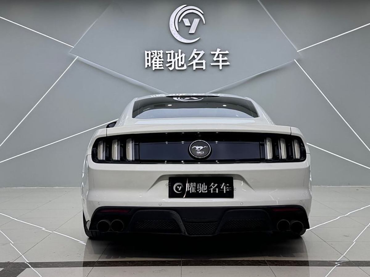 2015年3月福特 Mustang  2015款 2.3T 運(yùn)動(dòng)版