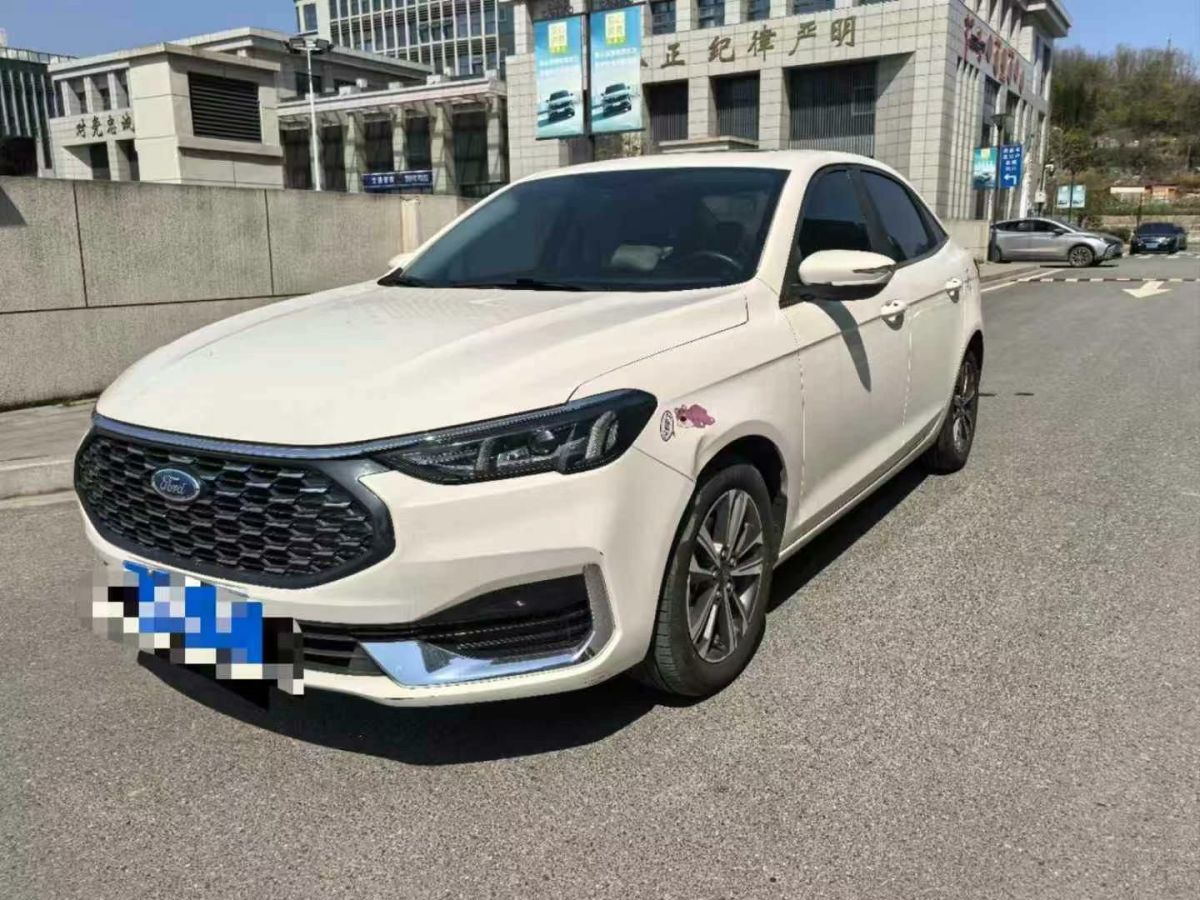 福特 領(lǐng)睿  2022款 EcoBoost 170 尊領(lǐng)型圖片