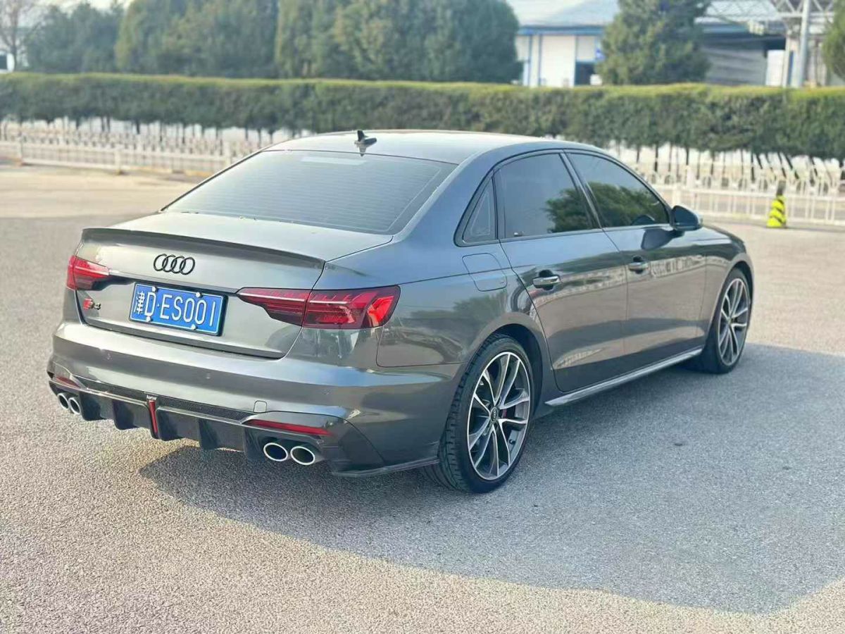 奧迪 奧迪RS 4  2021款 RS4 Avant 暗金版圖片