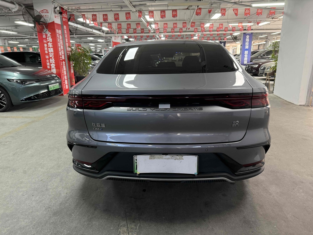 比亞迪 漢  2022款 DM-i 121KM 領(lǐng)航型圖片