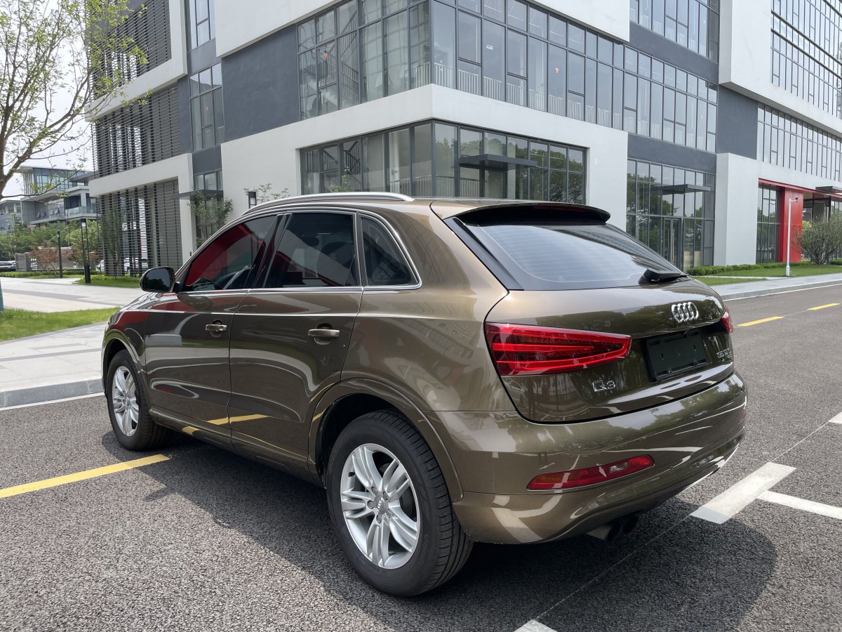 2016年4月奧迪 奧迪Q3  2015款 35 TFSI quattro 技術型