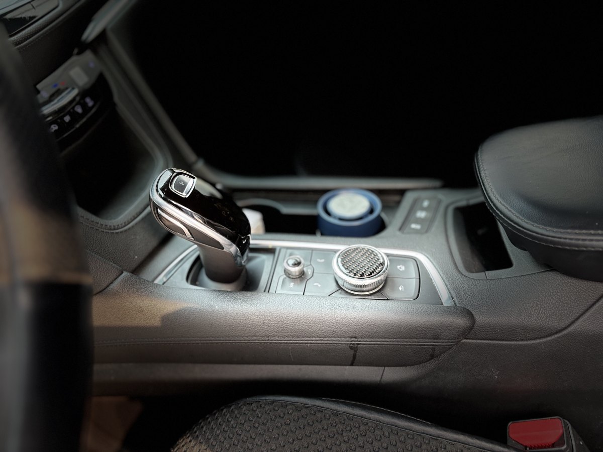 凱迪拉克 XT5  2021款 28T 豪華型圖片