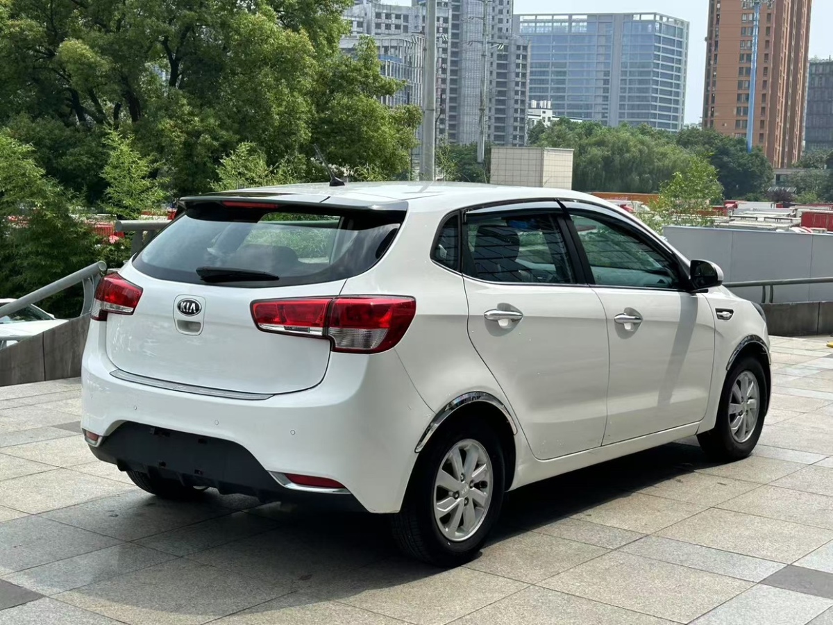起亞 K2  2015款 兩廂 1.4L AT GLS圖片