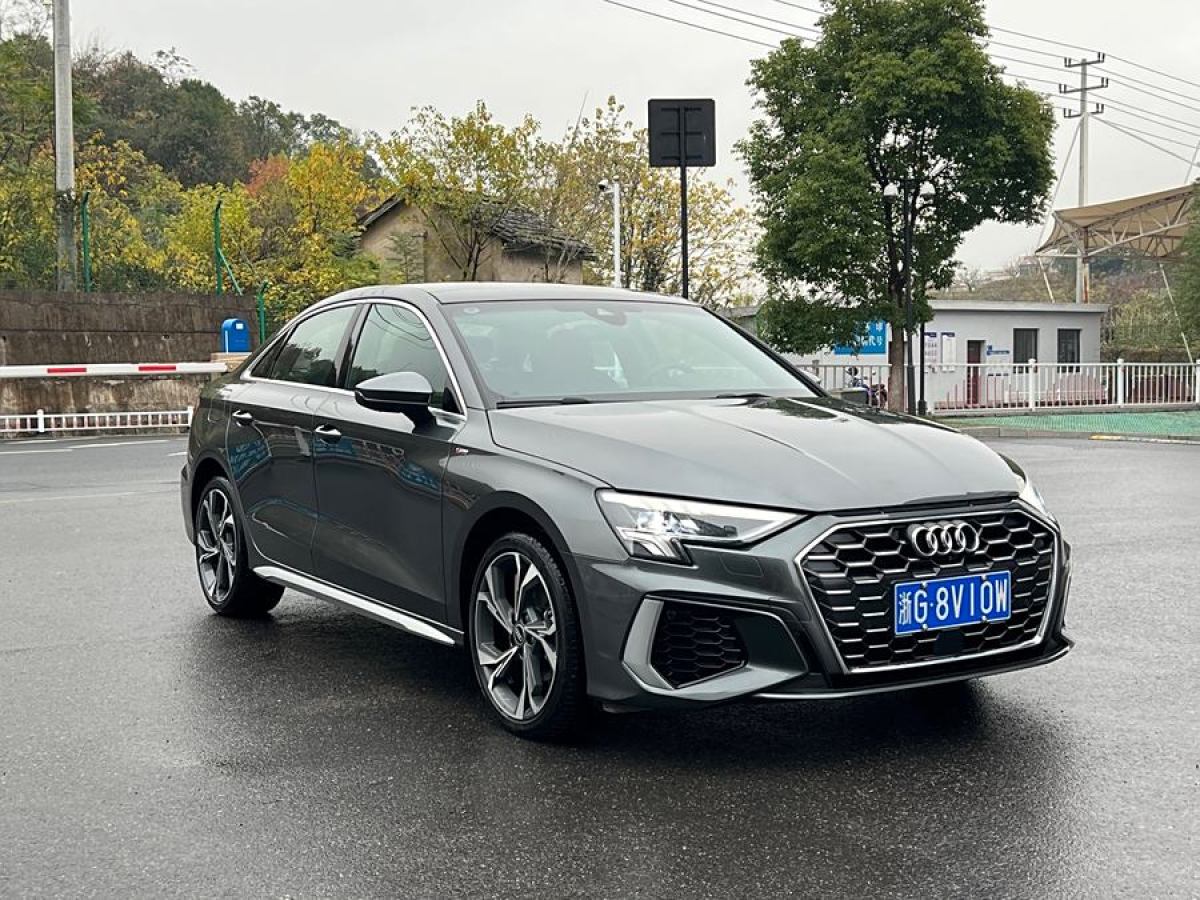 奧迪 奧迪A3  2023款 改款 Sportback 35 TFSI 豪華運(yùn)動(dòng)型圖片