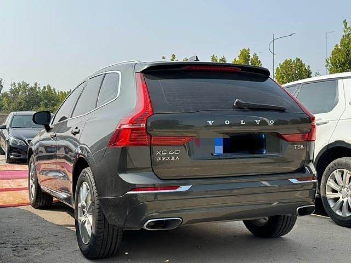 2020年6月沃爾沃 XC60  2020款 T5 四驅(qū)智逸豪華版