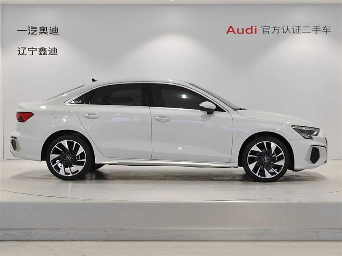 2024年3月奧迪 奧迪A3  2024款 A3L Limousine 35 TFSI 時(shí)尚運(yùn)動(dòng)型