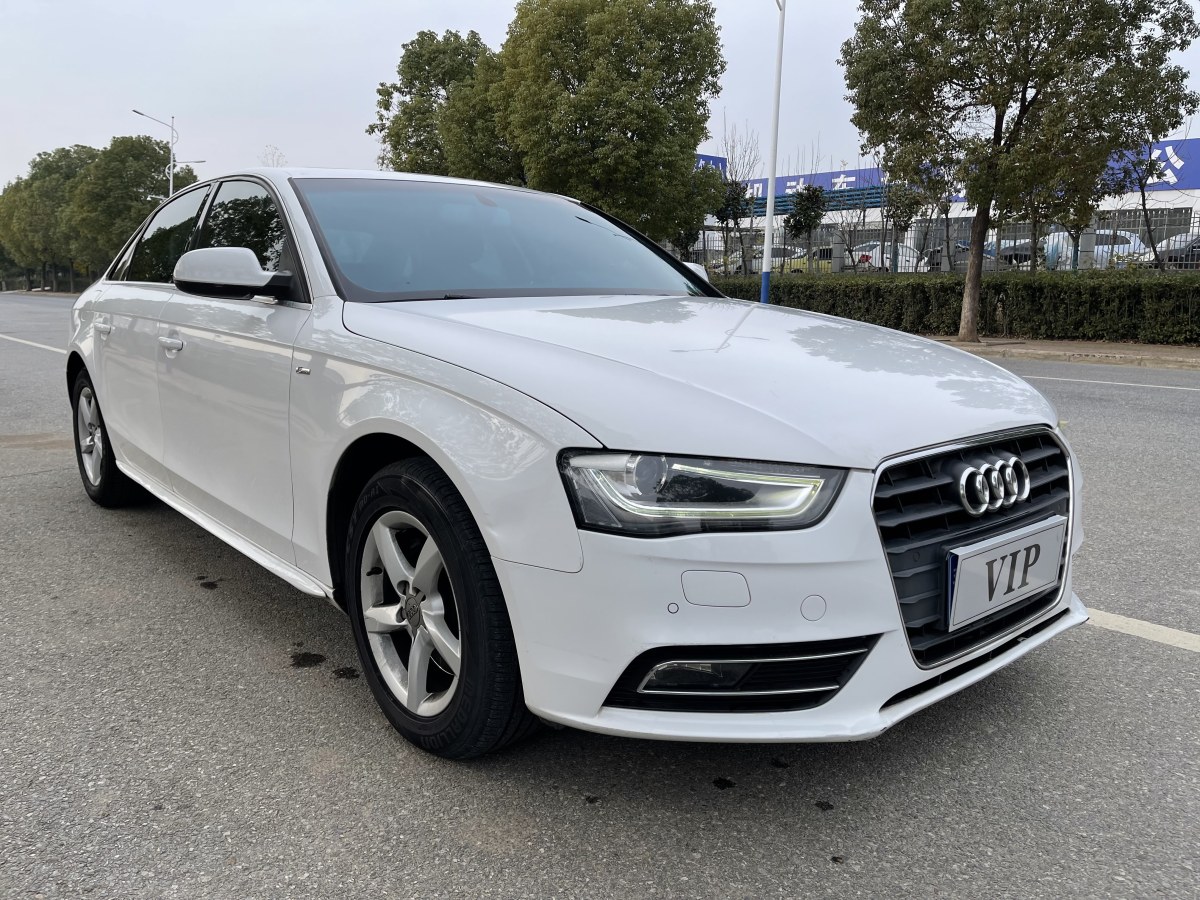 奧迪 奧迪A4L  2013款 35 TFSI 自動(dòng)舒適型圖片