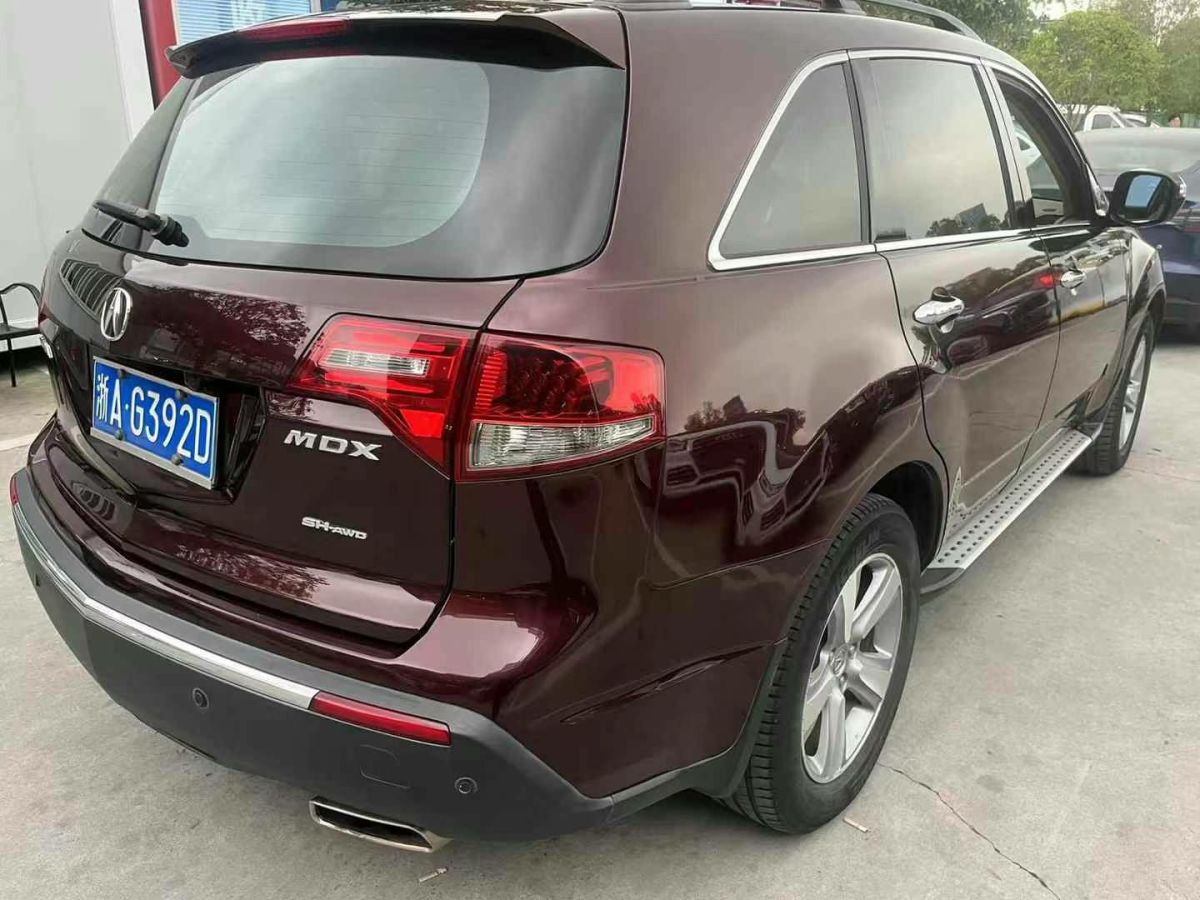 謳歌 MDX  2010款 3.7 標(biāo)準(zhǔn)豪華運(yùn)動版圖片