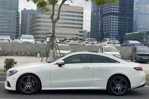 奔馳E級(jí) 奔馳 E 200 轎跑車