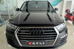 奧迪Q7 奧迪 40 TFSI S line運動型