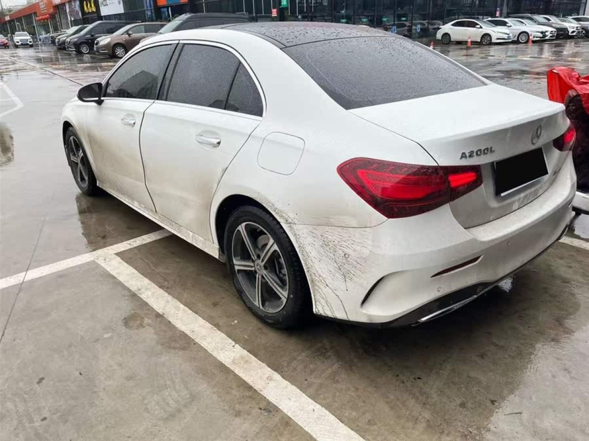 奔馳 奔馳A級(jí)  2019款  改款 A 180 L圖片