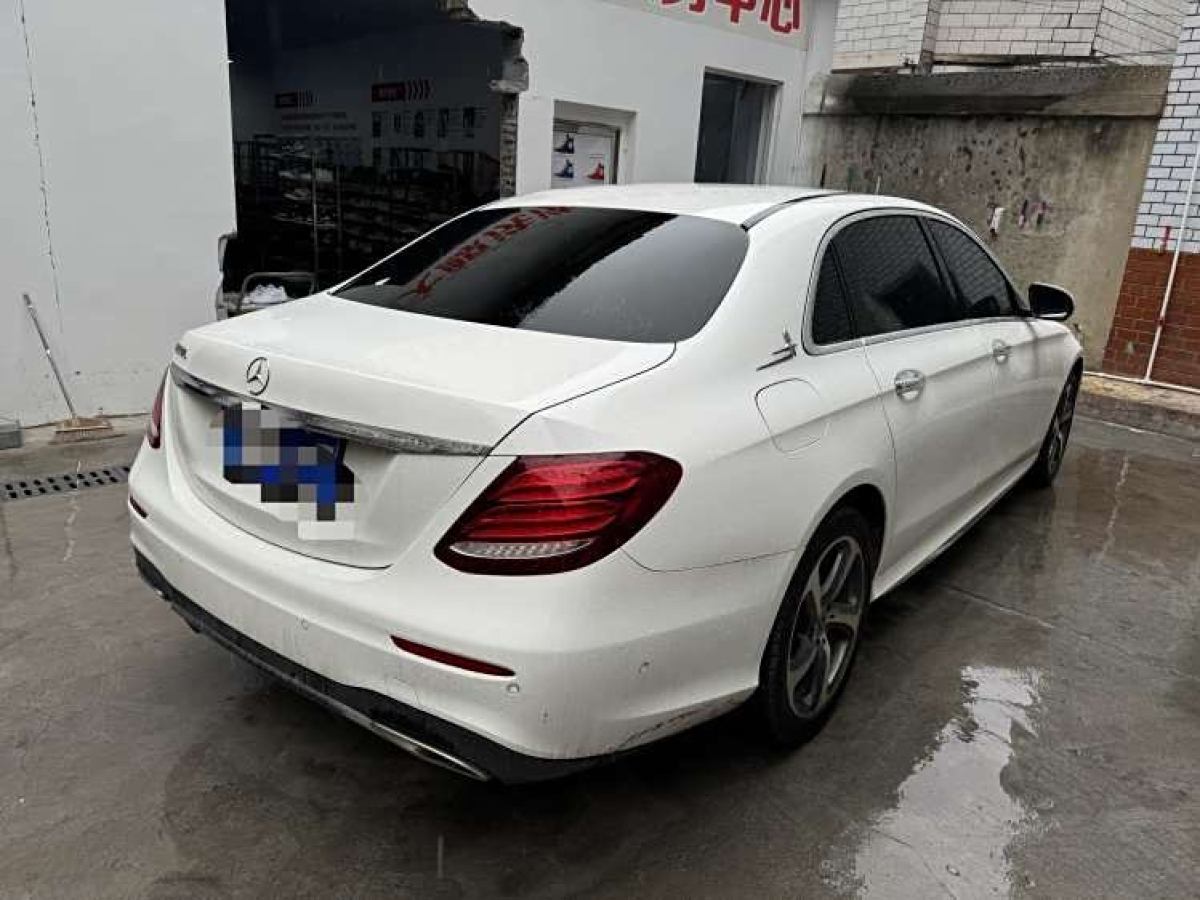 2019年4月奔馳 奔馳E級(jí)  2019款 E 260 L 運(yùn)動(dòng)型 4MATIC