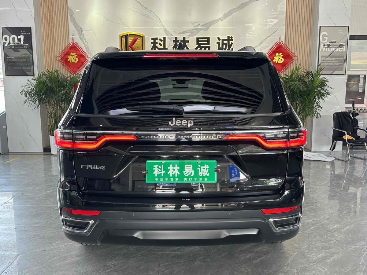 2021年11月Jeep 大指揮官  2022款 2.0T 兩驅(qū)精英版