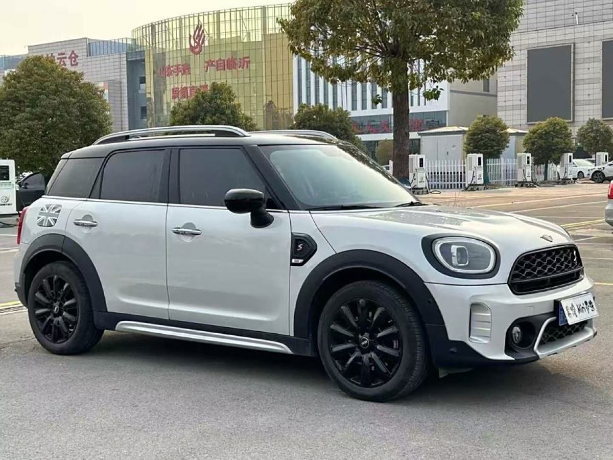 MINI COUNTRYMAN  2023款 2.0T COOPER S 鑒賞家圖片