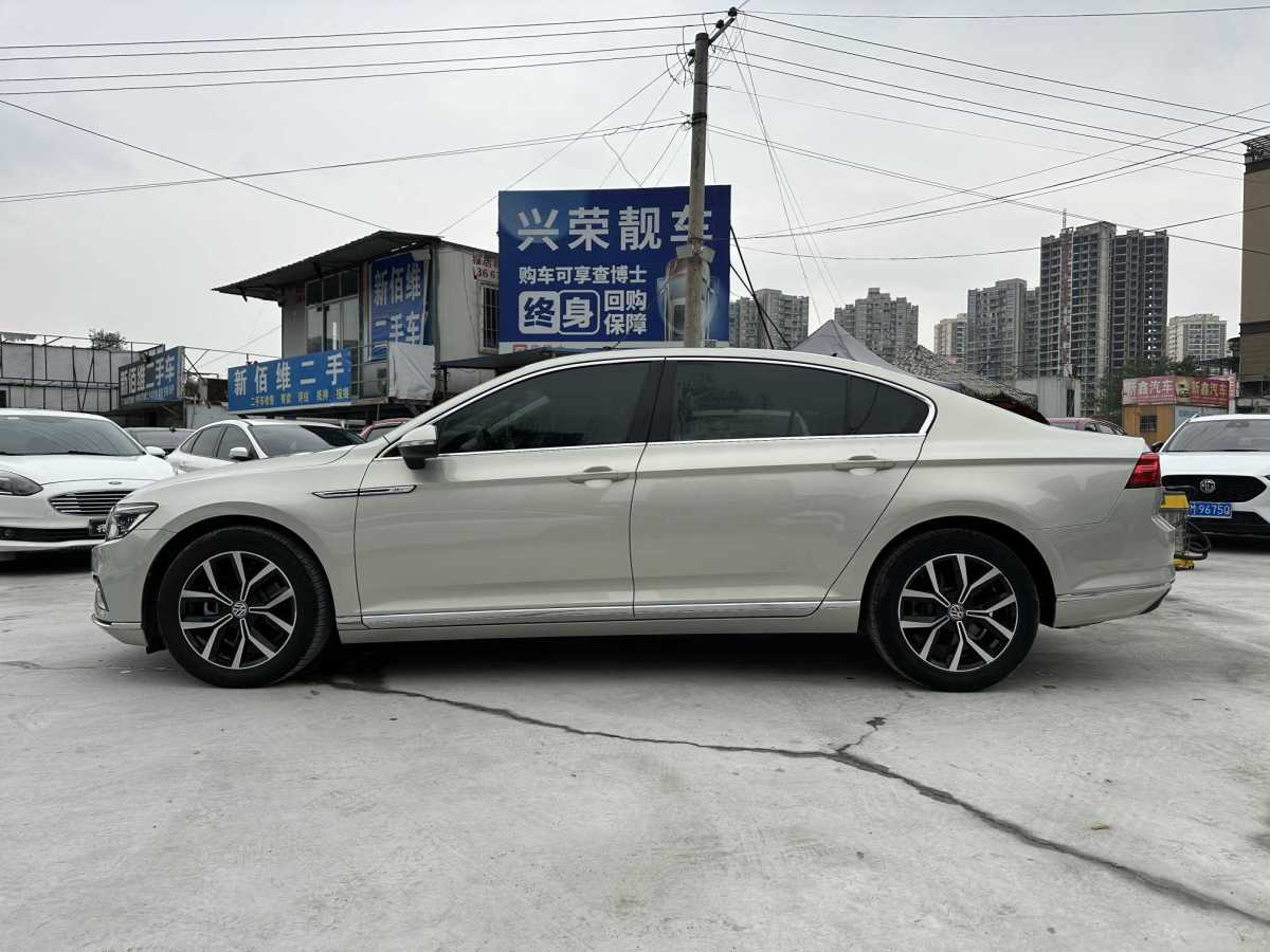 大眾 邁騰  2019款  330TSI DSG 領(lǐng)先型 國VI圖片