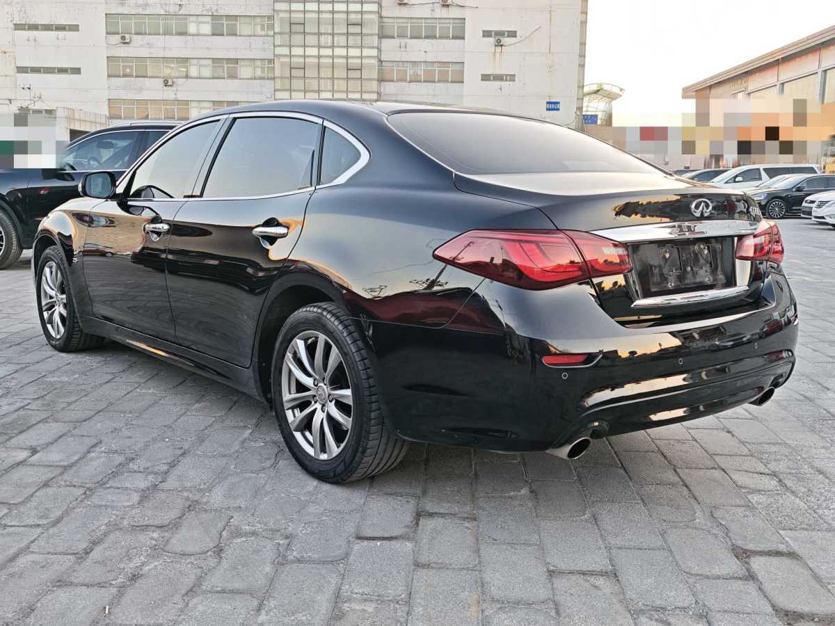 英菲尼迪 Q70  2015款 Q70L 2.5L 精英版圖片