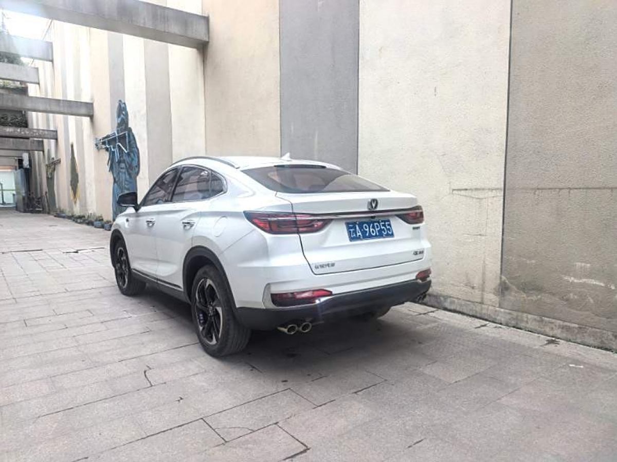 長(zhǎng)安 CS85 COUPE  2019款  2.0T 動(dòng)版 國(guó)VI圖片