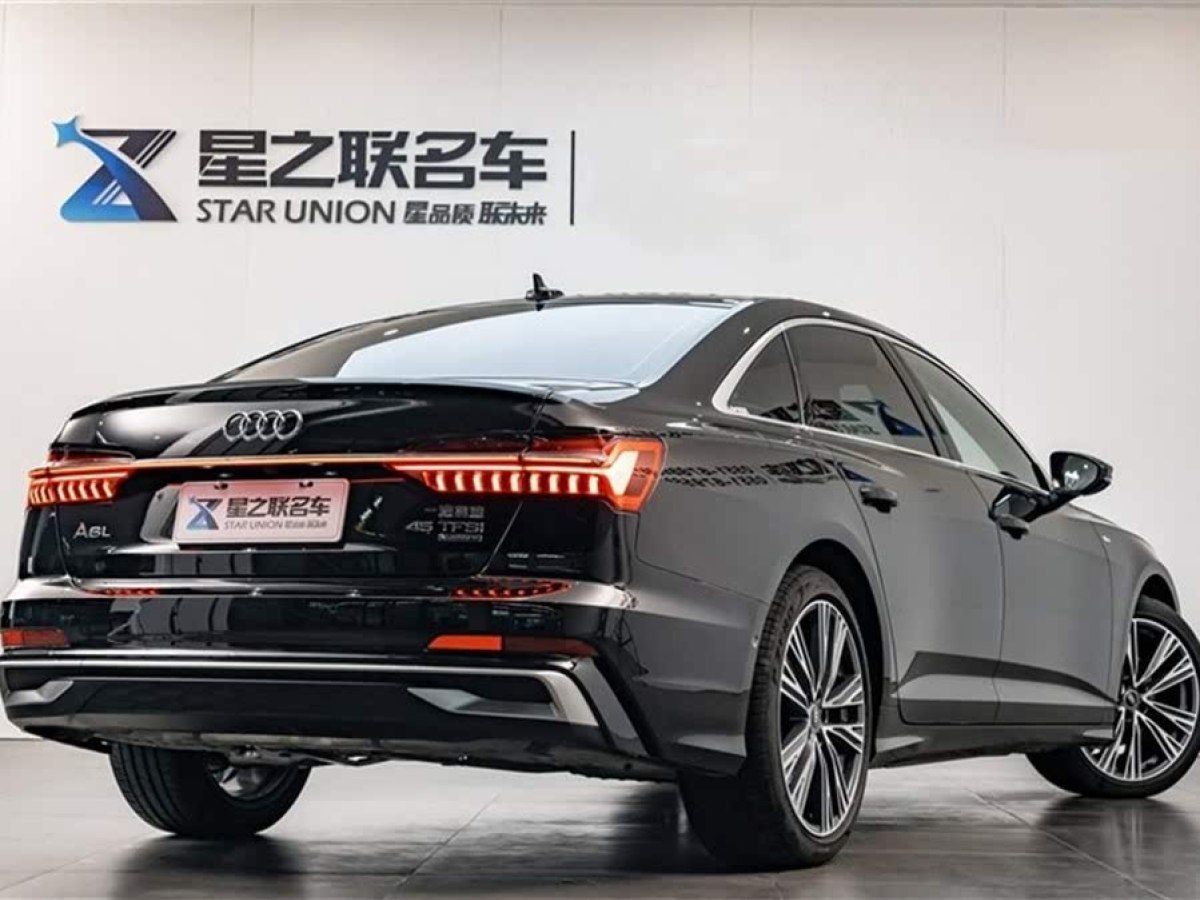奧迪 奧迪A6L  2024款 45 TFSI quattro 臻選動感型圖片
