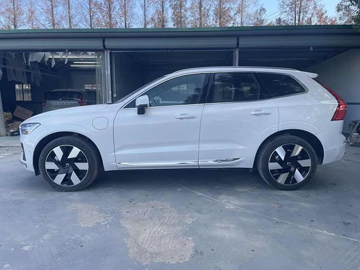 沃爾沃 XC60新能源  2024款 T8 插電混動(dòng) 長(zhǎng)續(xù)航四驅(qū)智雅豪華版圖片