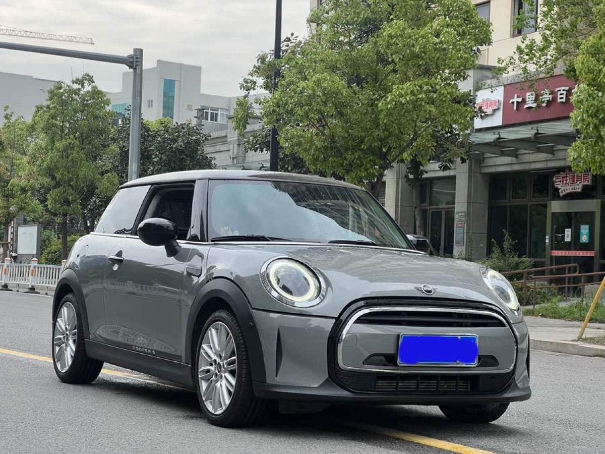MINI MINI  2022款 改款 1.5T COOPER 經(jīng)典派圖片