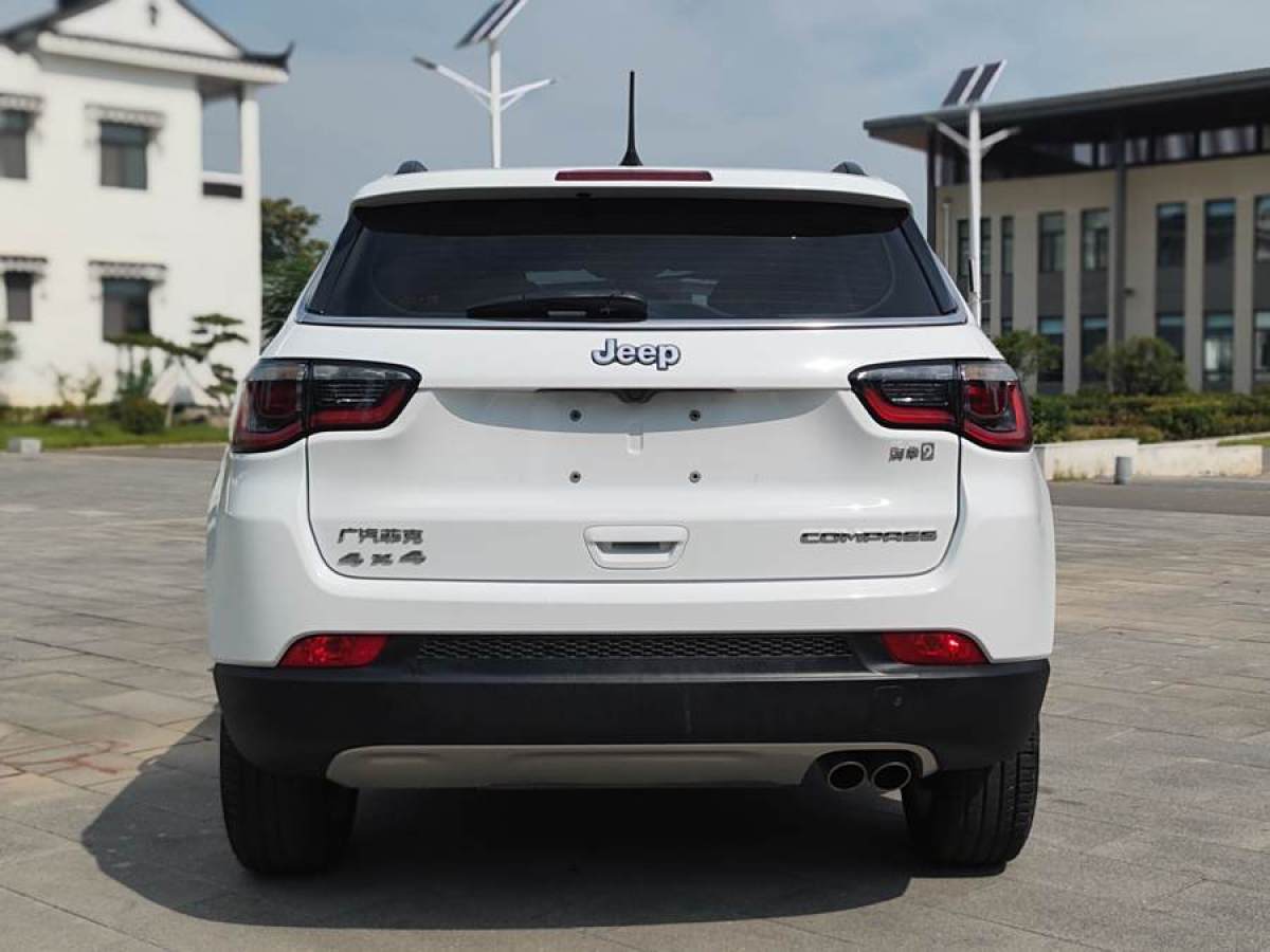 Jeep 指南者  2019款  220T 自動(dòng)家享炫酷版圖片